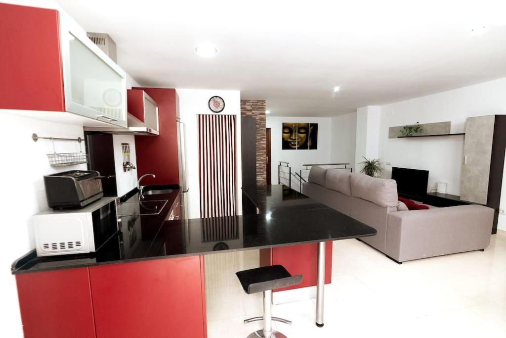 Moderno Apartamento En 9 Min Andando De La Playa Victoria Con Garaje Appartement
