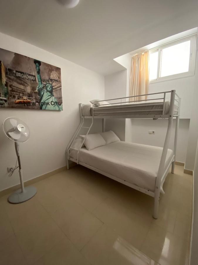Moderno Apartamento En 9 Min Andando De La Playa Victoria Con Garaje Cádiz
